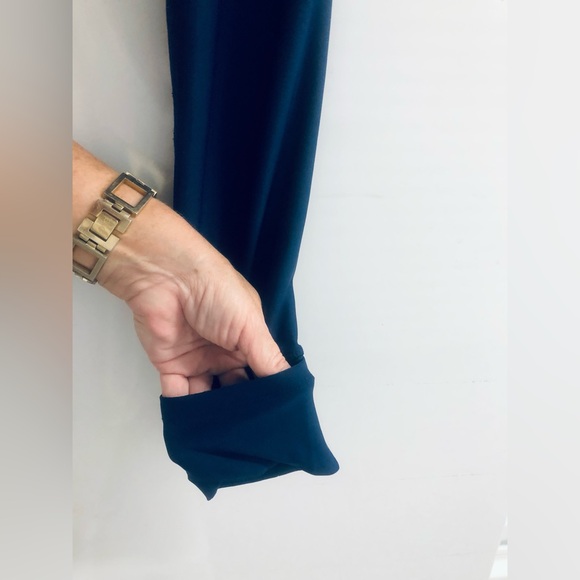 NWOT Athletic-wear “Active Queens” Navy Running Jacket - Picture 7 of 14